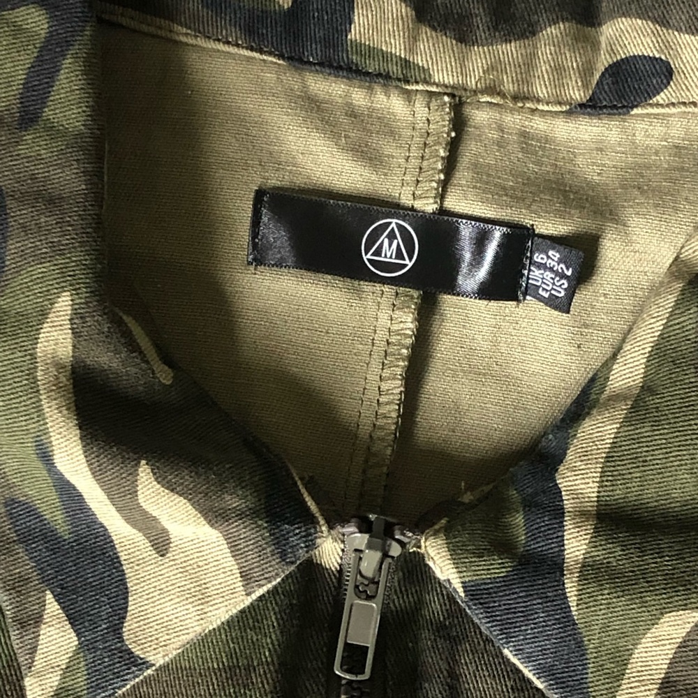 CAMO JUMPSUIT - Picture 3 of 5